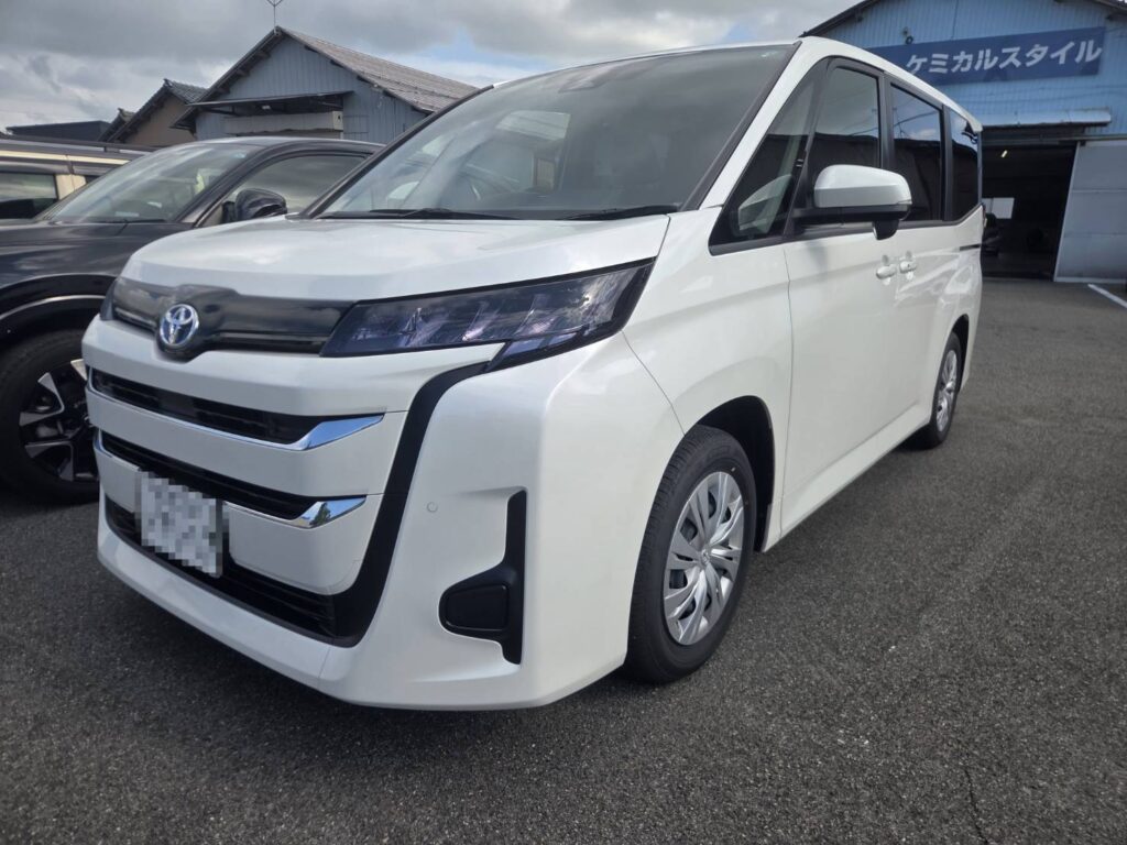 TOYOTA ノア 高機能フィルム 施工｜新潟市東区