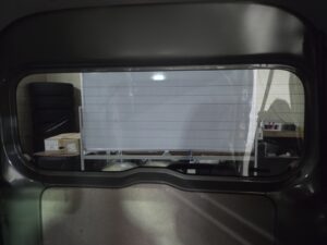 スズキ 軽スーパーハイトワゴン リアゲートのスモークフィルム施工後 新潟市東区